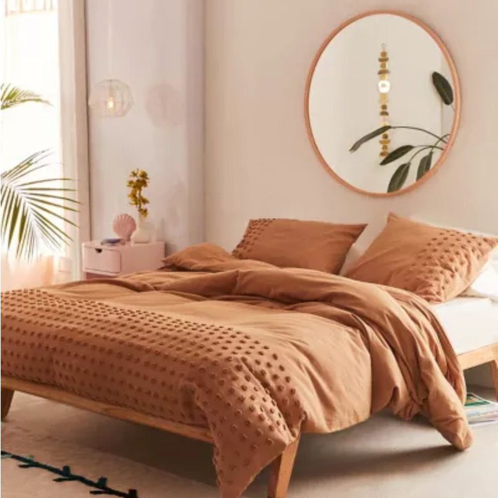 Urban Outfitters Full/Queen Duvet Cover and Shams